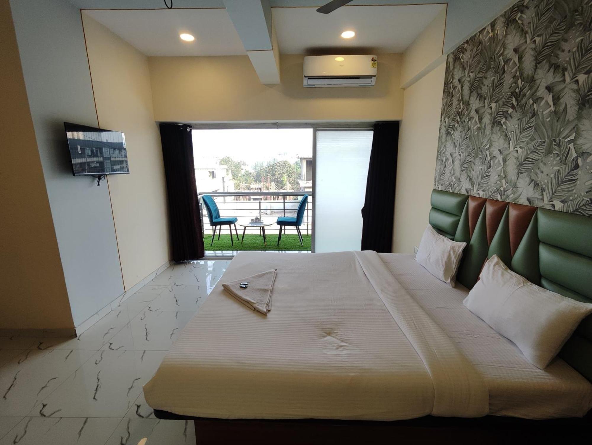 New Balaji Residency By Glitz Hotels Ulhāsnagar Esterno foto